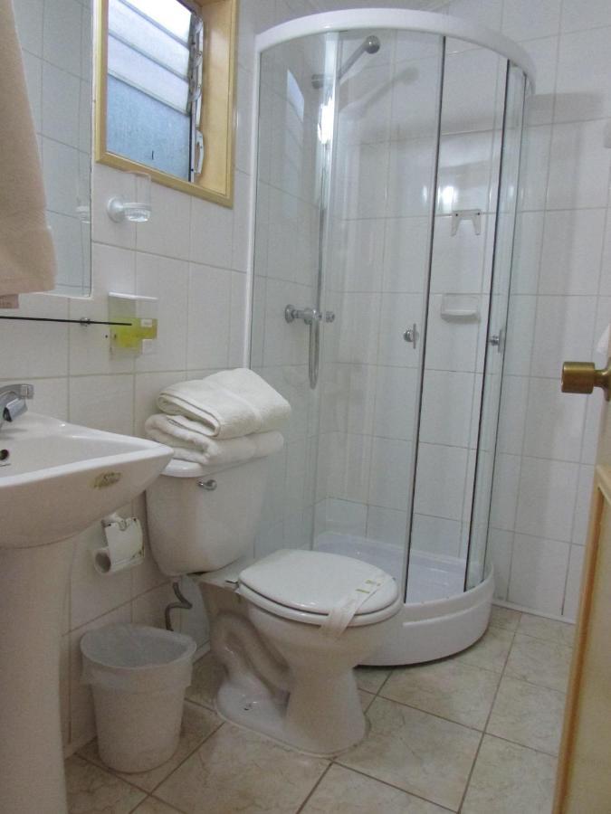 Hotel Di Torlaschi Valdivia Bagian luar foto