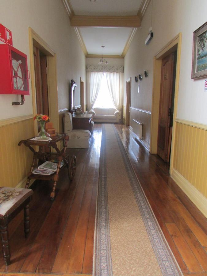 Hotel Di Torlaschi Valdivia Bagian luar foto