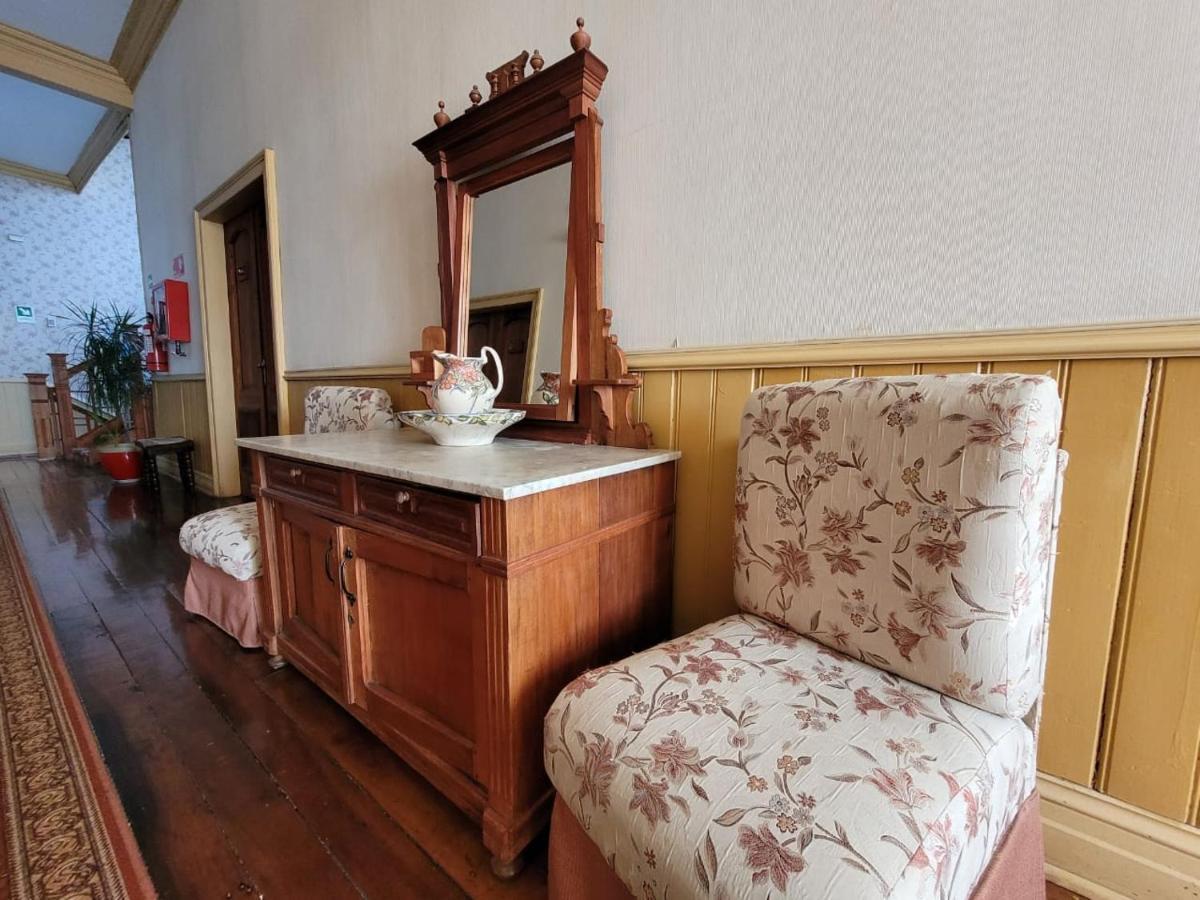 Hotel Di Torlaschi Valdivia Bagian luar foto