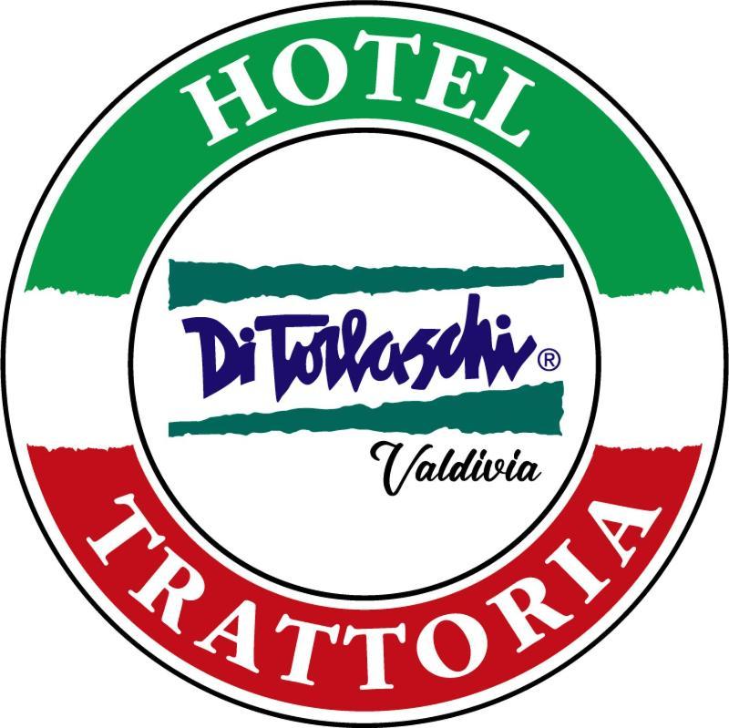 Hotel Di Torlaschi Valdivia Bagian luar foto