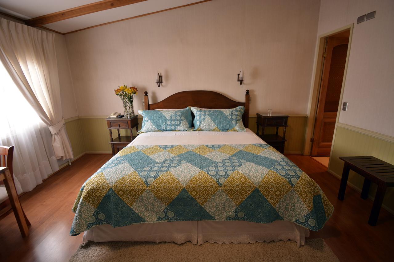 Hotel Di Torlaschi Valdivia Bagian luar foto