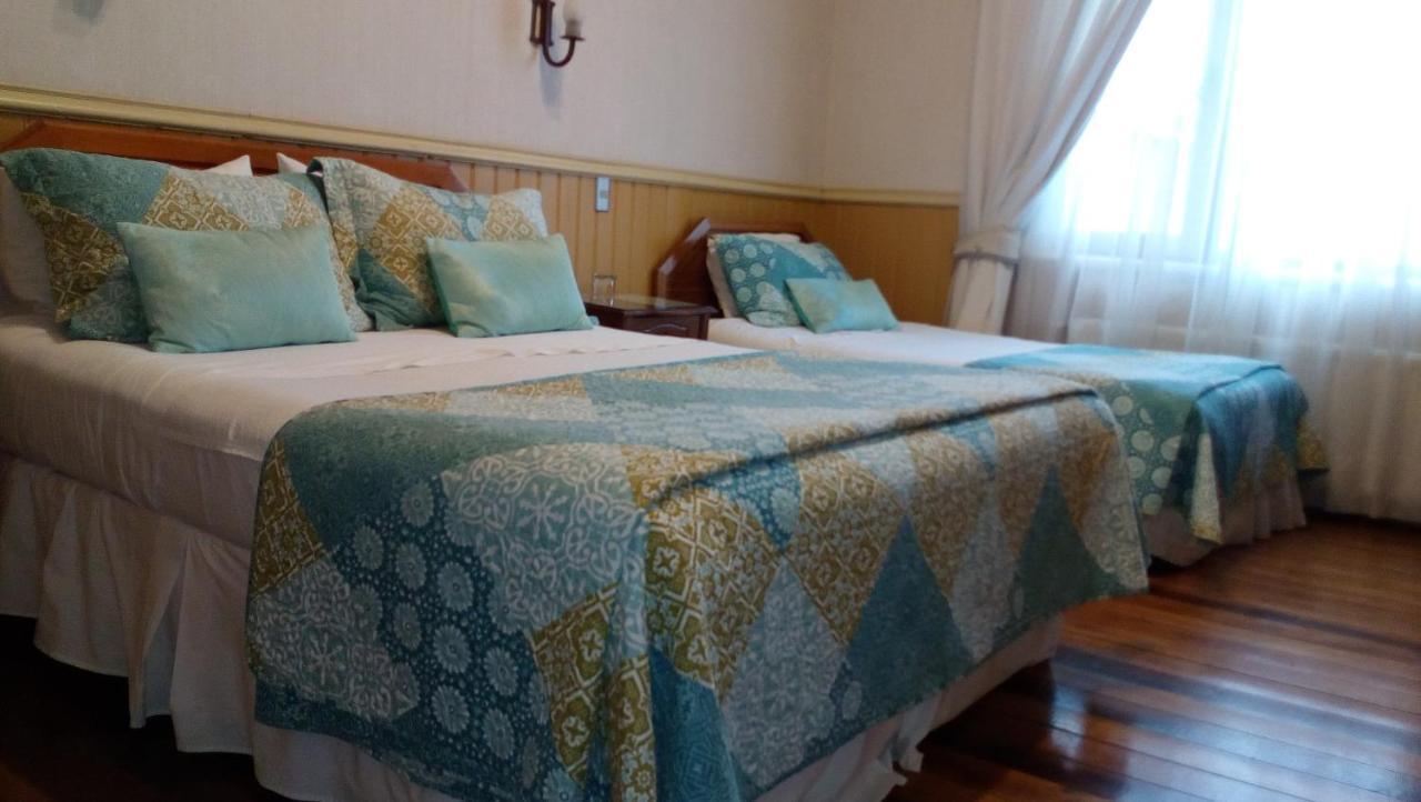 Hotel Di Torlaschi Valdivia Bagian luar foto